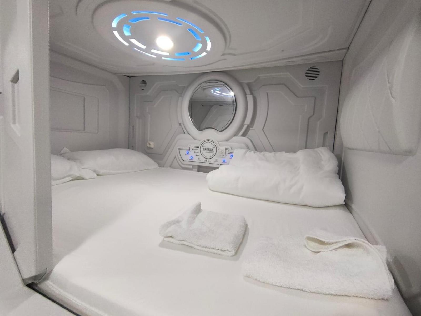 Just Hostel Capsules Alicante Zewnętrze zdjęcie