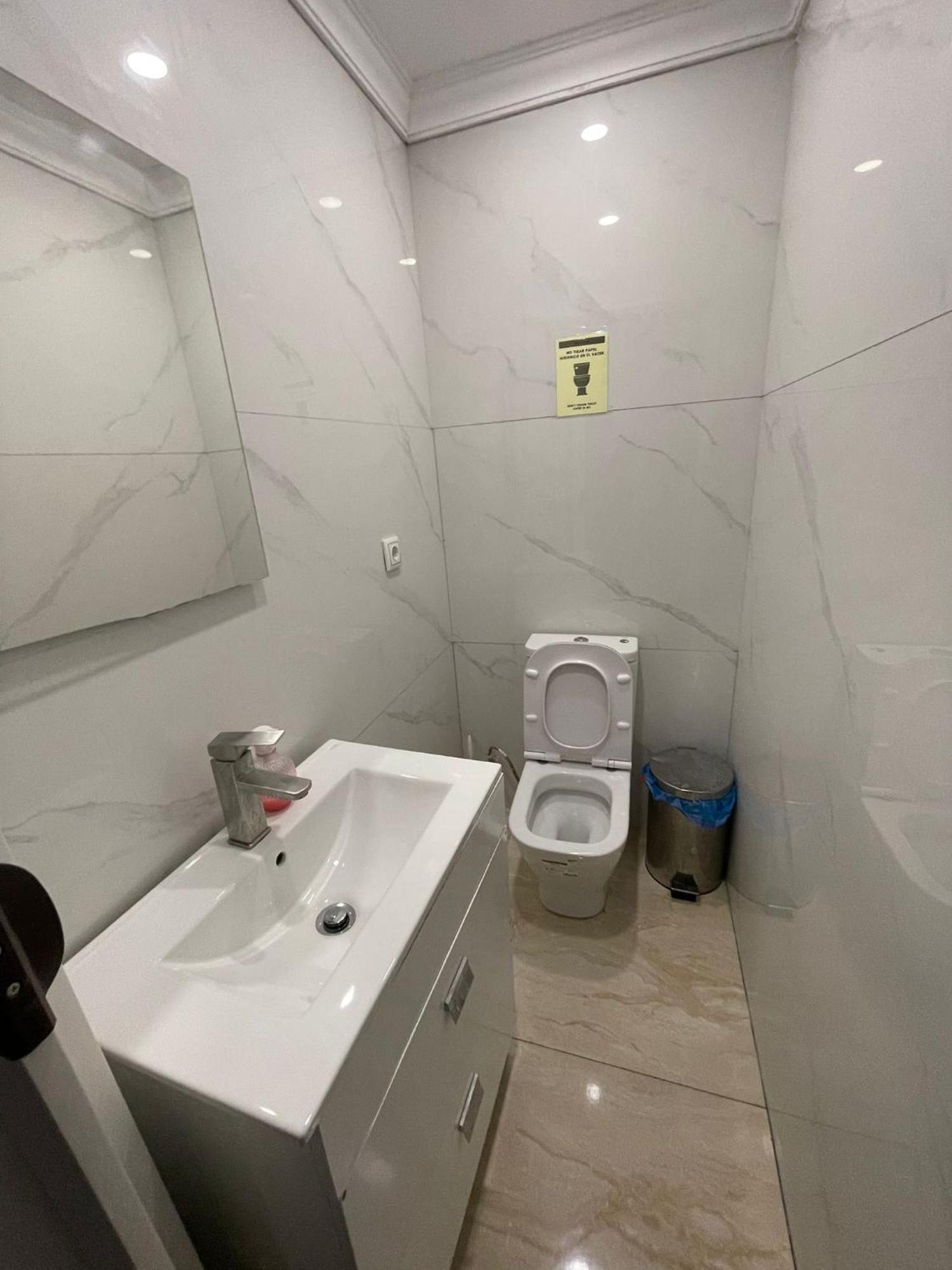 Just Hostel Capsules Alicante Zewnętrze zdjęcie